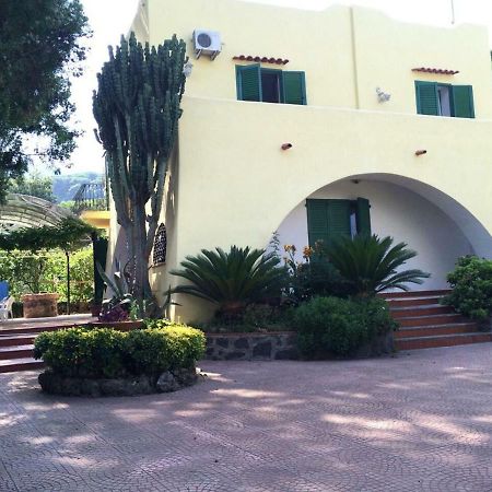 Villa Immersa Nel Verde Ischia Exterior photo